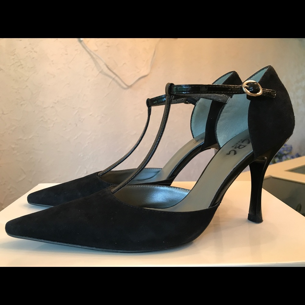 BCBG Paris Brand Strappy Pointy Toe Suede Heel